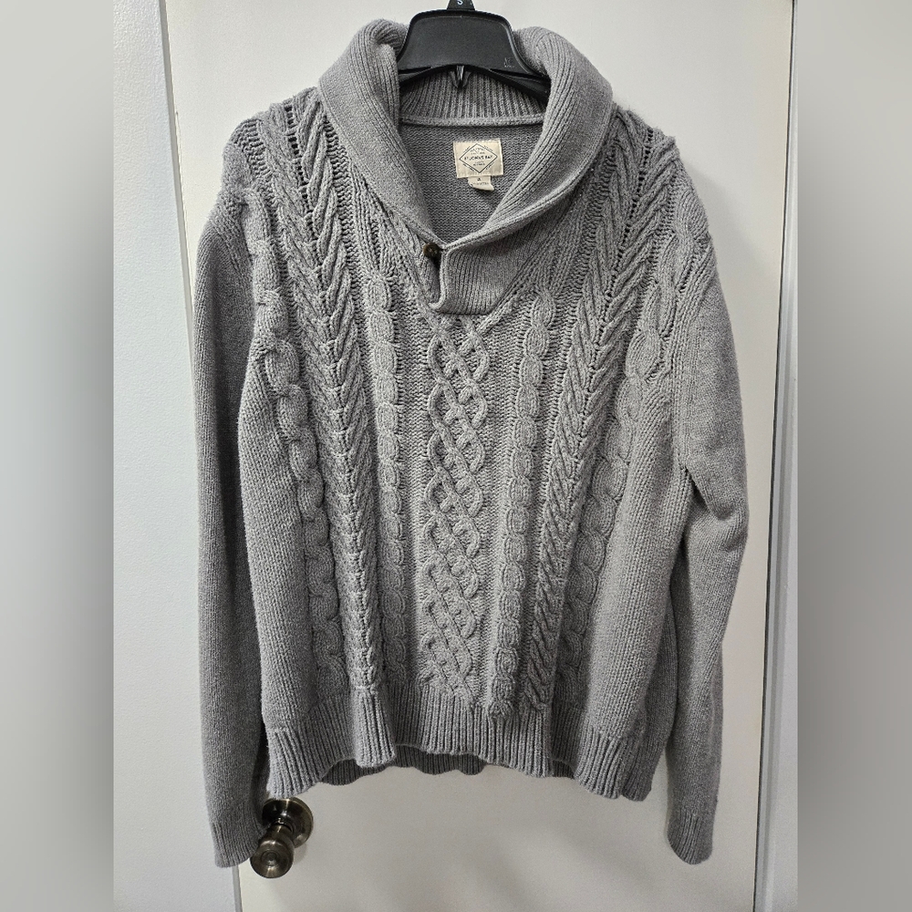 St John's Gray Cable Knit Sweater
